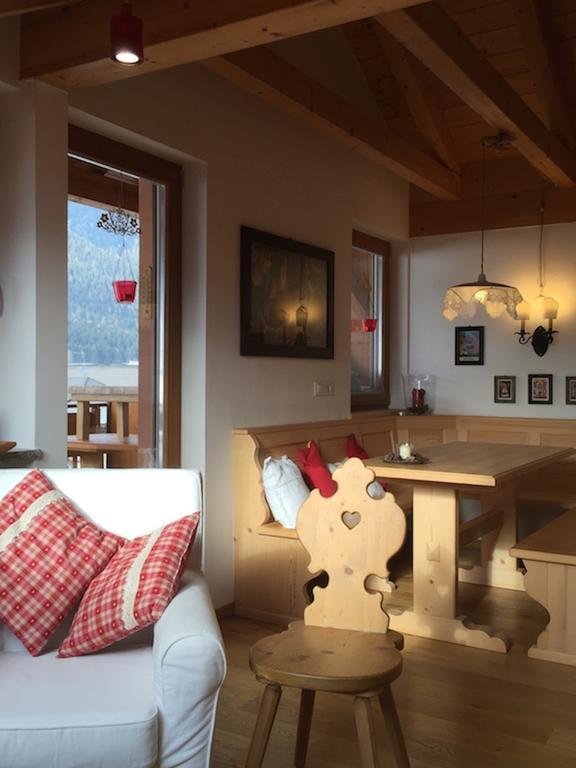 Апартаменты Mansarda Dolomiti Разун-ди-Сопра Экстерьер фото